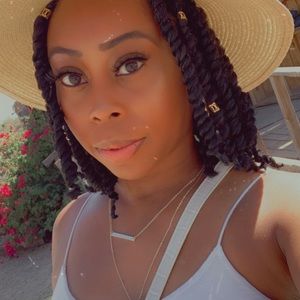 Meet your Posher, Ashlee